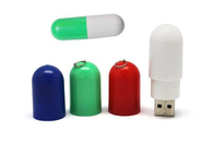 De fabriekslevering toont het levensmerk 8GB 3,0 groene kleur plastic pil USB met aangepast embleem en pakket